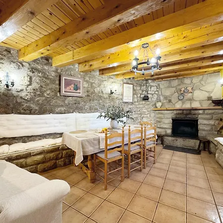 Holiday home Casa Opechs