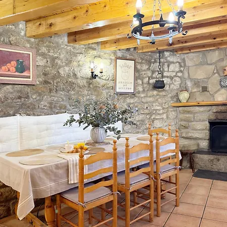 Holiday home Casa Opechs Murillo de Gallego