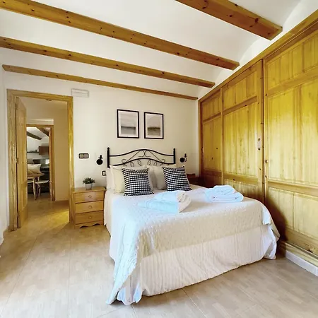 Casa Opechs * Murillo de Gallego