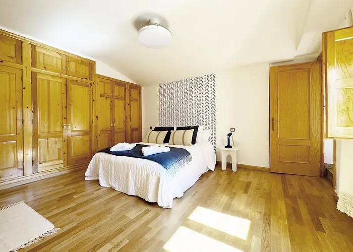 Casa Opechs Сasa de vacaciones Murillo de Gállego