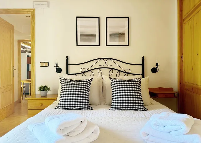 Casa Opechs Сasa de vacaciones Murillo de Gállego